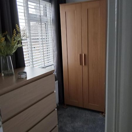 Crown Road Apartment Sittingbourne Exterior foto